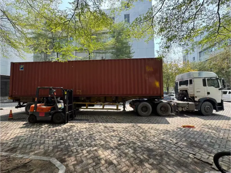 Light Bulb Boxes, supporting automated production lines, have been successfully shipped to the United States. Light Bulb Boxes, supporting automated production lines, have been successfully shipped to the United States.